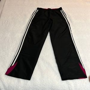 Adidas windbreaker pants, color black with some fucsia, size XL in kids